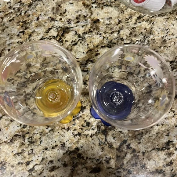 Vintage 1999 Warner Bros Store Looney Tunes Tweety Bird Plastic Glass Set - Picture 8 of 9